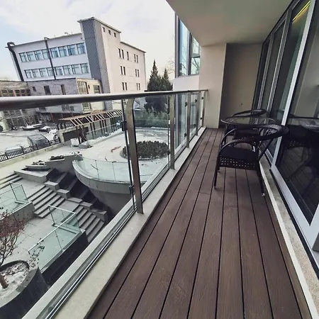Purple Horse Hotel &Beijing Hutong Designer Boutique Garden Hotel&French Window&Close To The Forbidden City&Tian'Anmen&Wangfujing&Nanluogu Lane&Lama Temple&360-Degree Viewing Terrace Bar&Small Roof Swimming Pool&Private Bathtub&Laundry&Gym&Family Sui Exterior photo