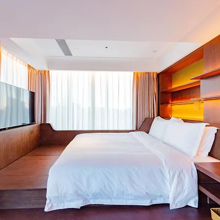 The Purple Horse Hotel - Beijing Hutong Designer Boutique Garden Hotel & Original Location Of A Qing Dynasty Royal Mansiion Exterior photo