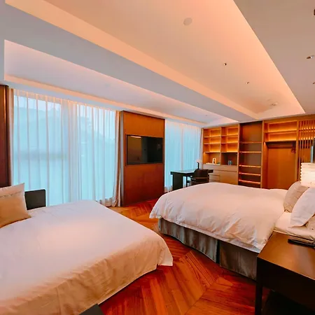 The Purple Horse Hotel - Beijing Hutong Designer Boutique Garden Hotel & Original Location Of A Qing Dynasty Royal Mansiion Exterior photo