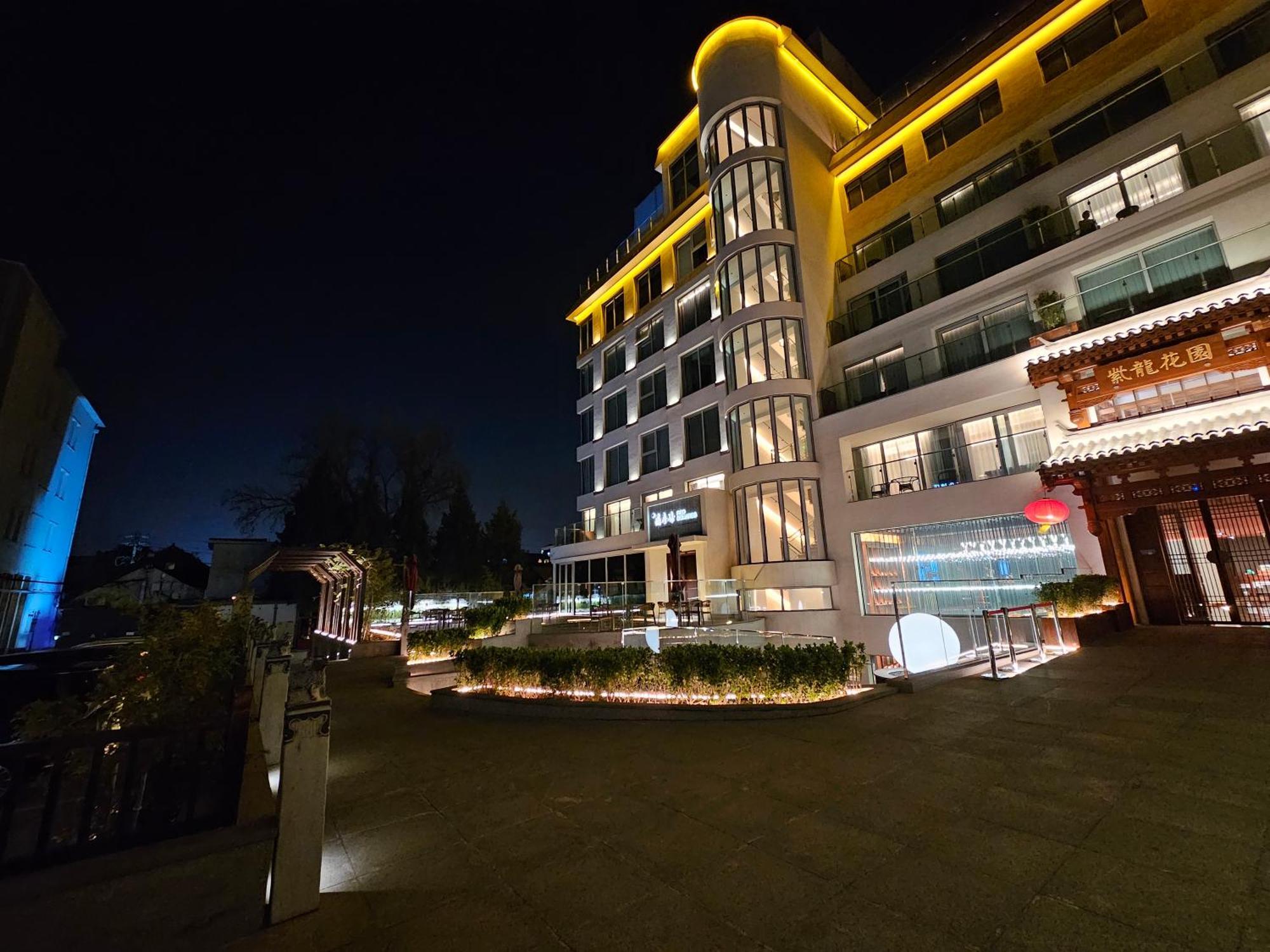The Purple Horse Hotel Hotel