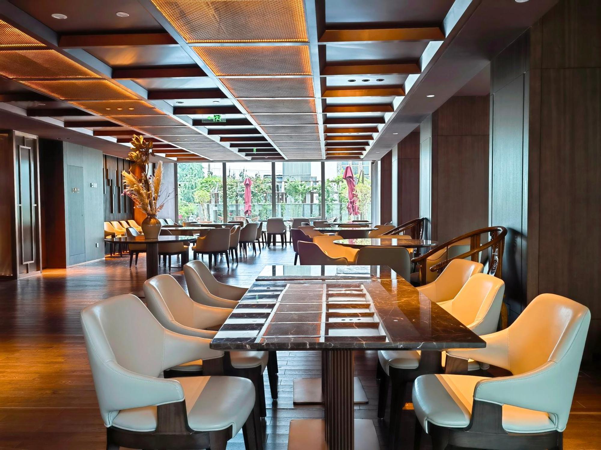 The Purple Horse Hotel Hotel